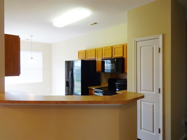 Building Photo - 578 English Oak Cir