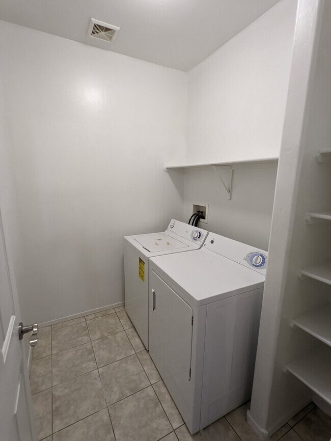 Building Photo - Rancho Sahuarita Home