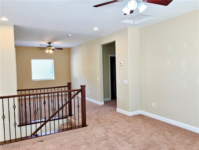Building Photo - 5787 Mesa Mountain Dr