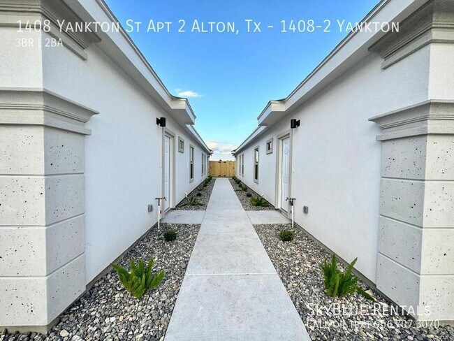 Building Photo - 1408 S Yankton St