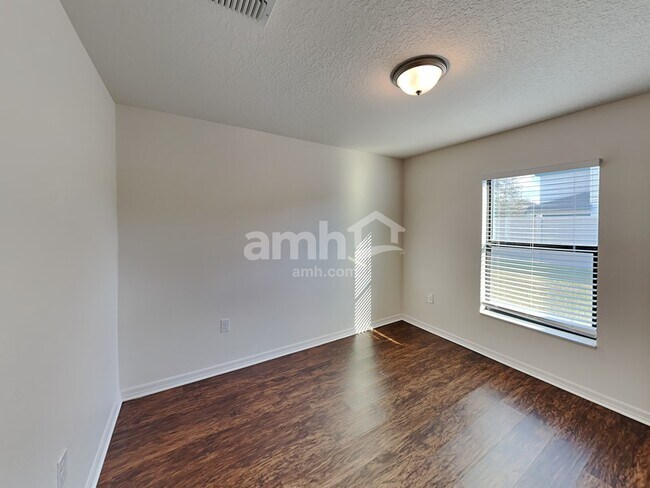 Building Photo - 823 Chatham Walk Dr