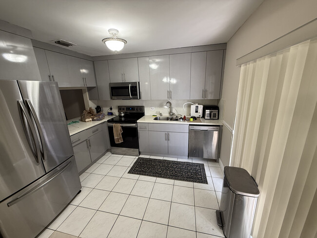 Building Photo - 15835 SW 112th Terrace