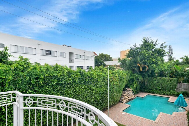 Building Photo - PENDING