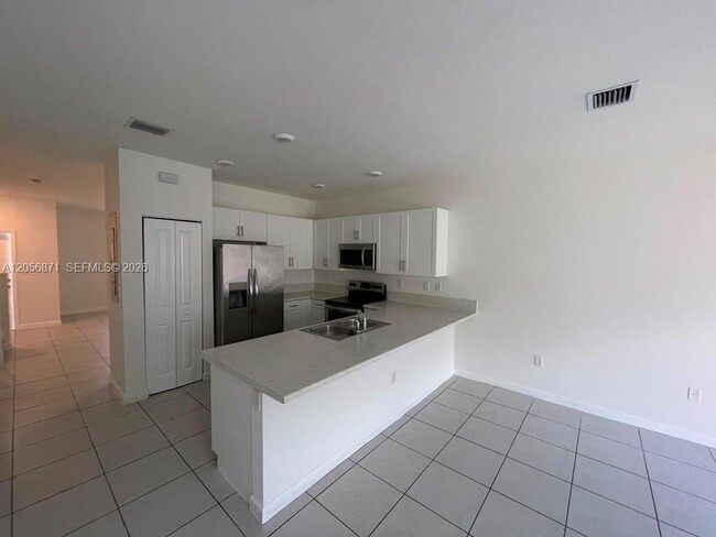 Building Photo - 11876 SW 245 Ter