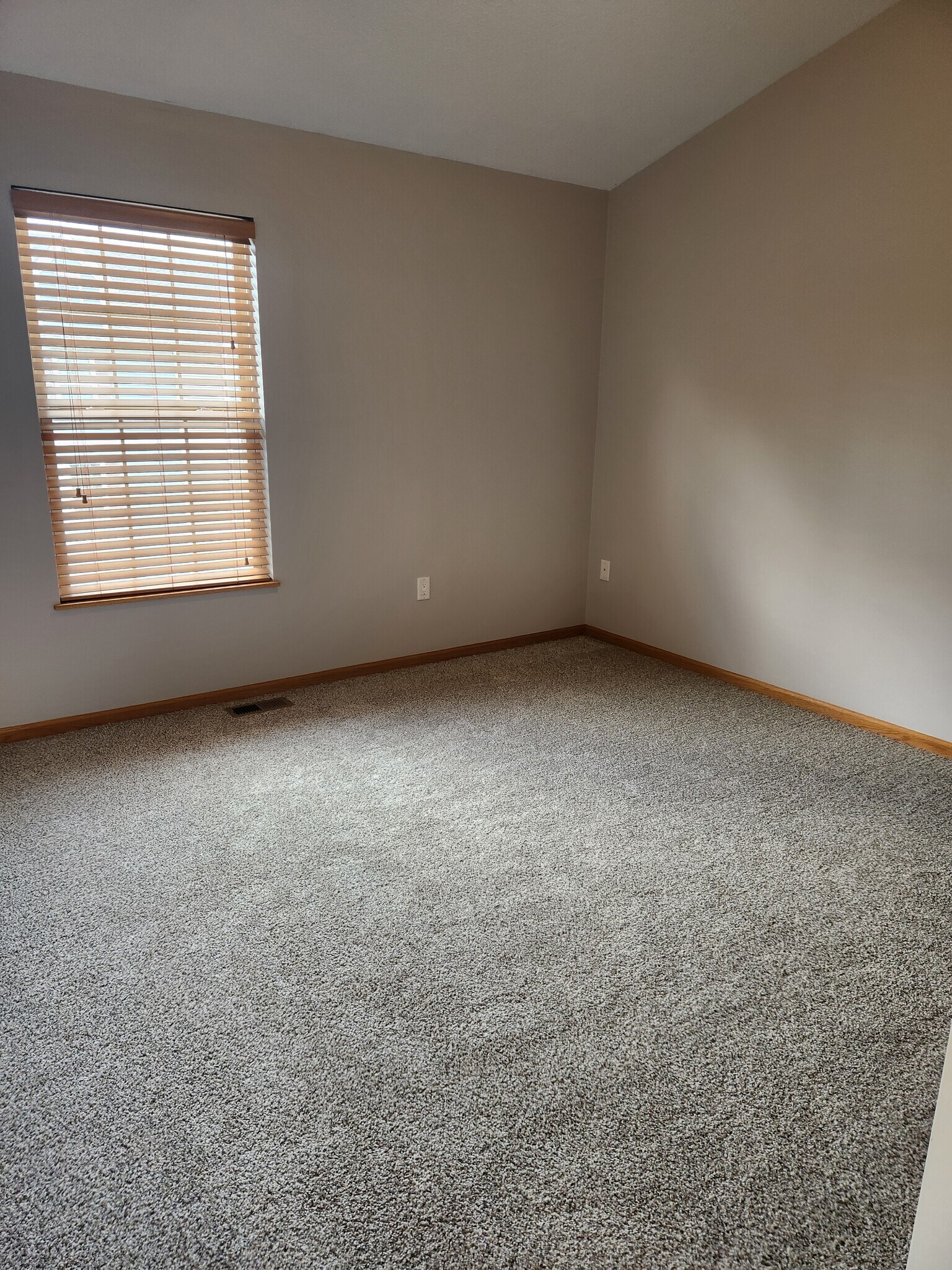Building Photo - 3203 SW Arlan Ln