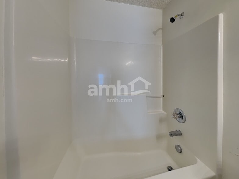 Building Photo - 8106 Cohosh Ct