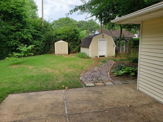 Building Photo - 548 Mineral Rd