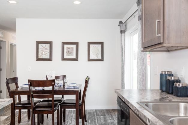 Building Photo - 1126 Stoneridge Ct