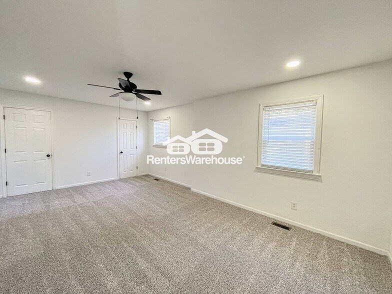 Building Photo - 2700 Belle St