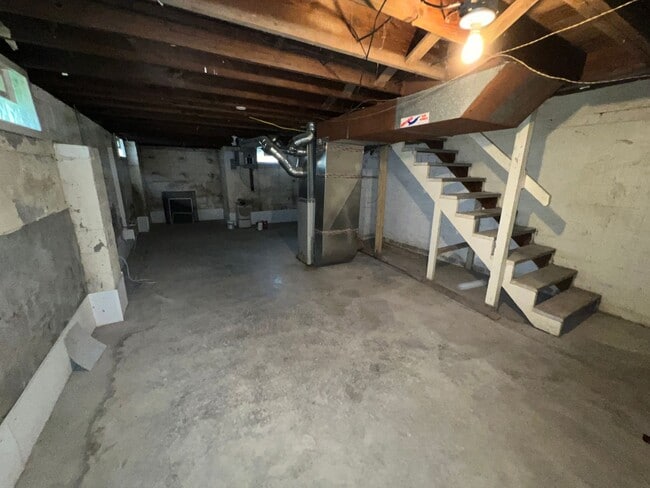 Building Photo - 1310-1312 E 25th Ave