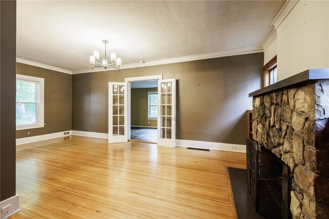 Building Photo - 100 Highland Ave