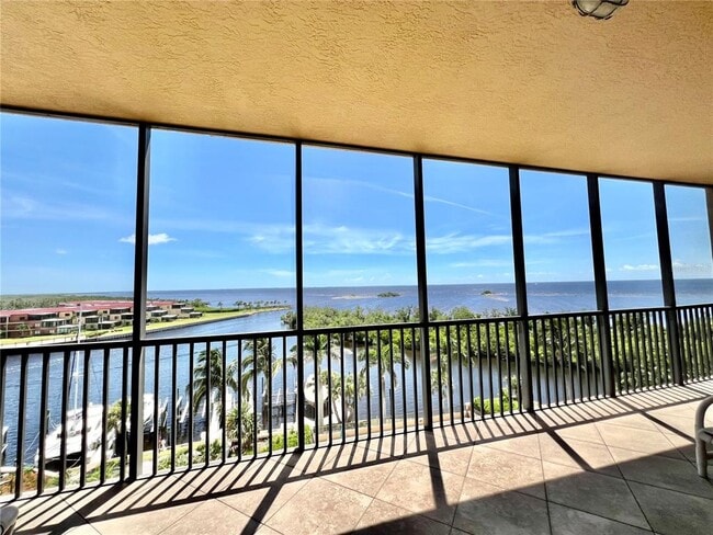 Building Photo - 3321 Sunset Key Cir