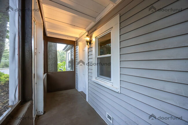 Building Photo - 5 Forrest Rd