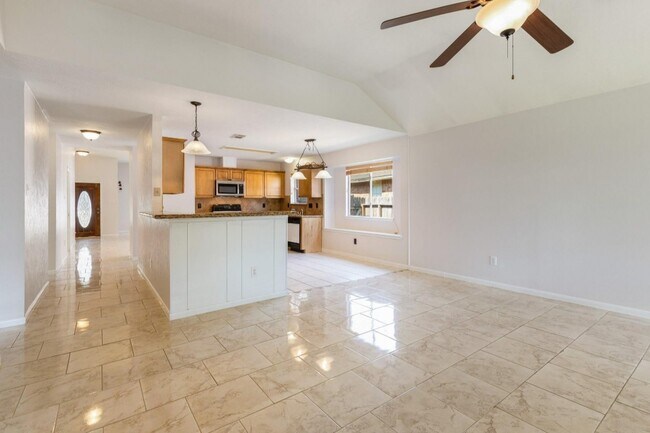 Building Photo - 21812 Whispering Forest Dr