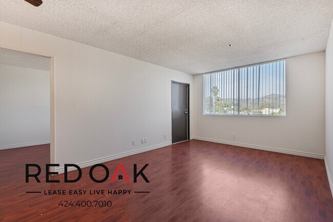 Building Photo - 4433 1/4 Eagle Rock Blvd -328