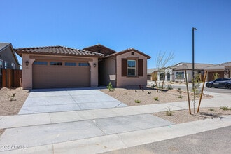 Building Photo - 2071 W Bramble Berry Ln