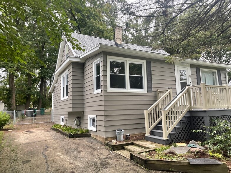 Building Photo - 48 S Glenview Ave