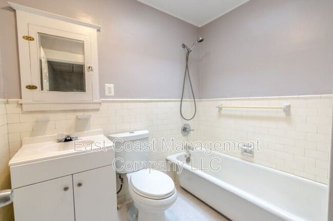 Building Photo - 4231 Berger Ave