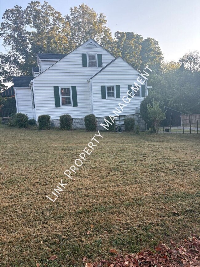 Building Photo - 106 S Germantown Rd