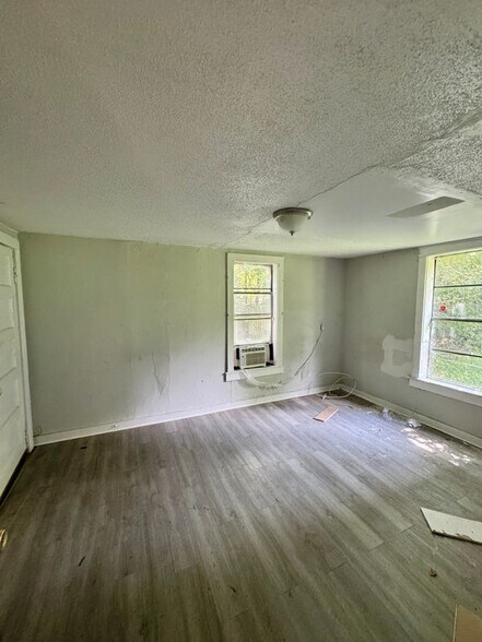 Building Photo - 1760 Audubon St