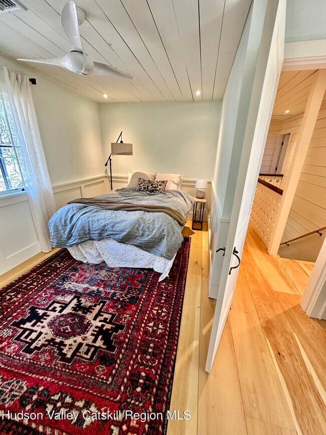 Building Photo - 25 Boggs Hill Rd