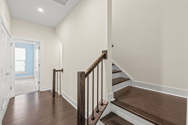Building Photo - 13051 Tinton Ave