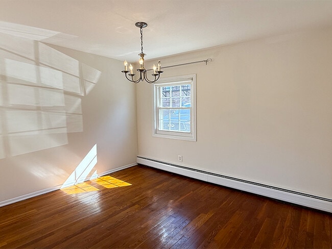 Building Photo - 45 Wedgewood Dr