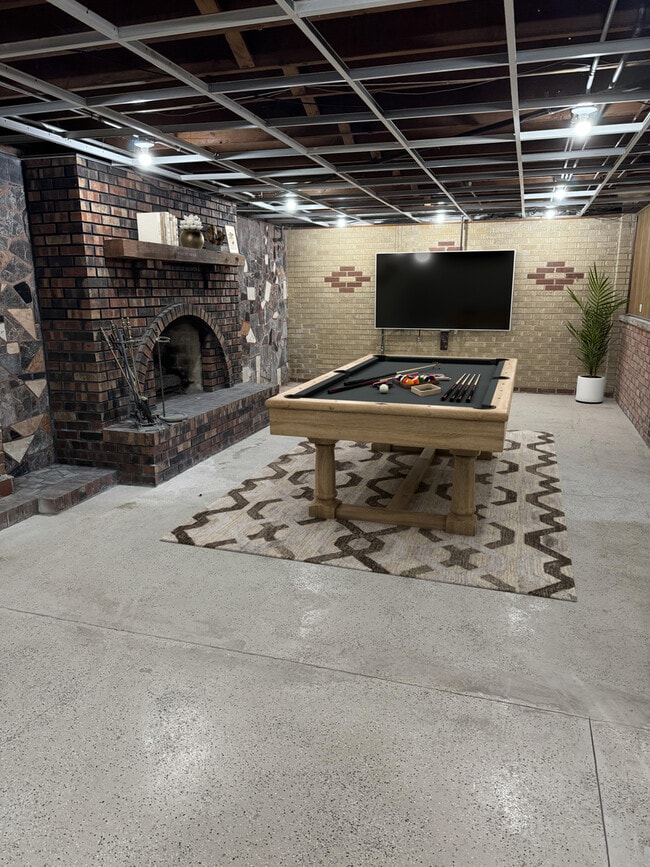 Building Photo - 1807 Oakland Ave