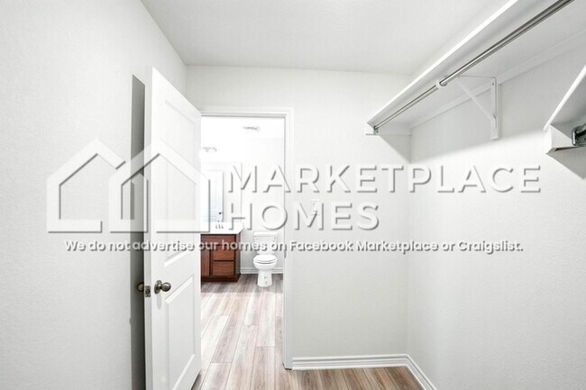 Building Photo - 15233 Dionysus Ln