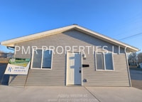 Building Photo - 3 Bedrooms/2 Bathroom House