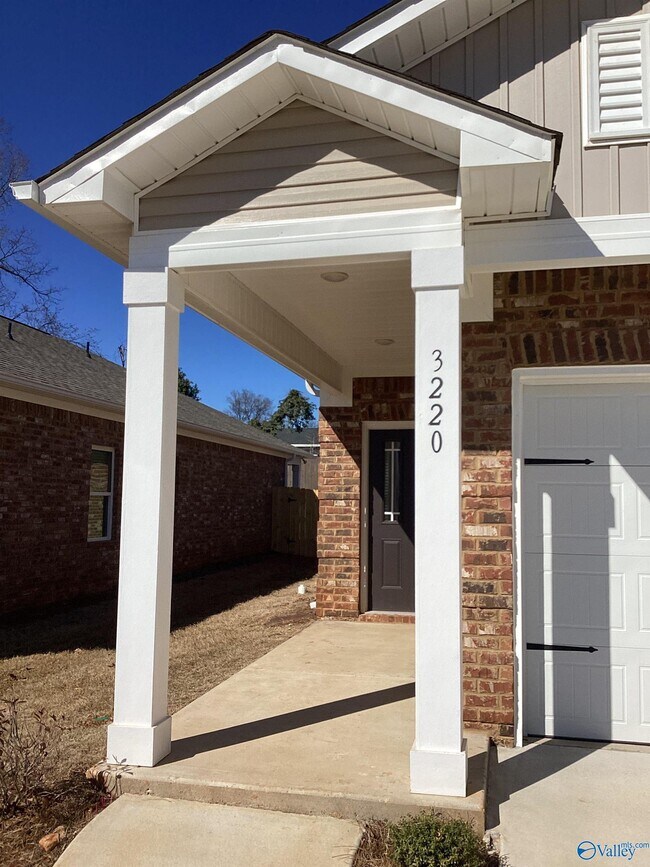 Building Photo - 3220 Spool Ln SW