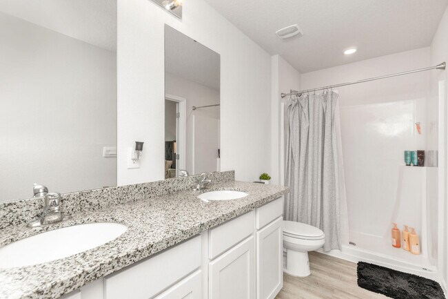 Building Photo - 3418 Phoenix Ct