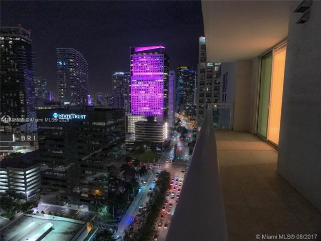 Building Photo - 951 Brickell Ave