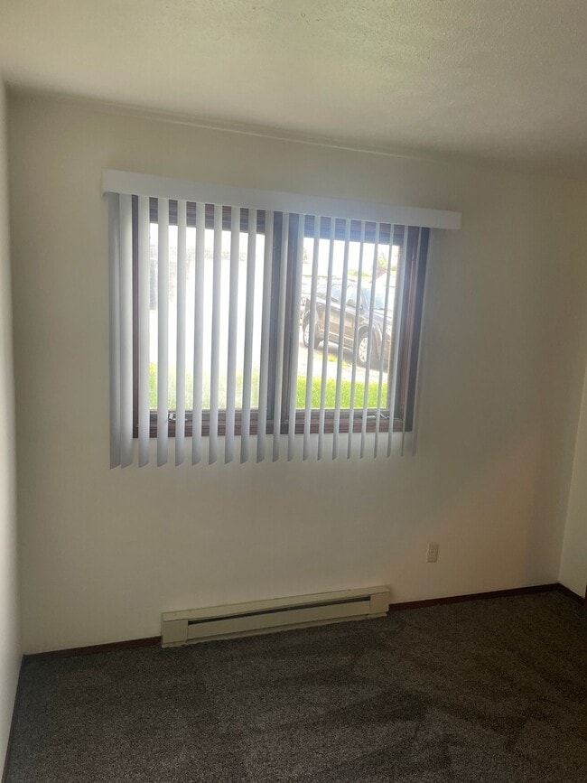 Building Photo - 2816 Rudeen Close