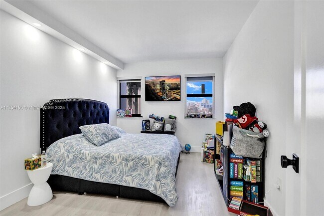Building Photo - 1201 S Ocean Dr