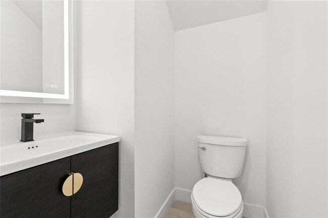 Building Photo - Southwest 8th Street, Fort Lauderdale, FL 33315 - 3 BR 2.5 BA townhouse