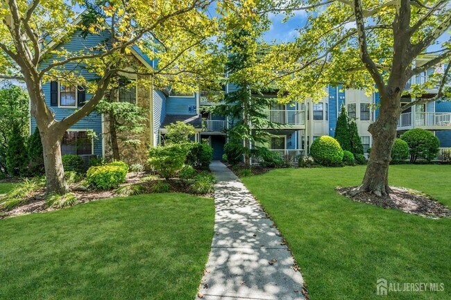 Primary Photo - 260 Crosspointe Dr