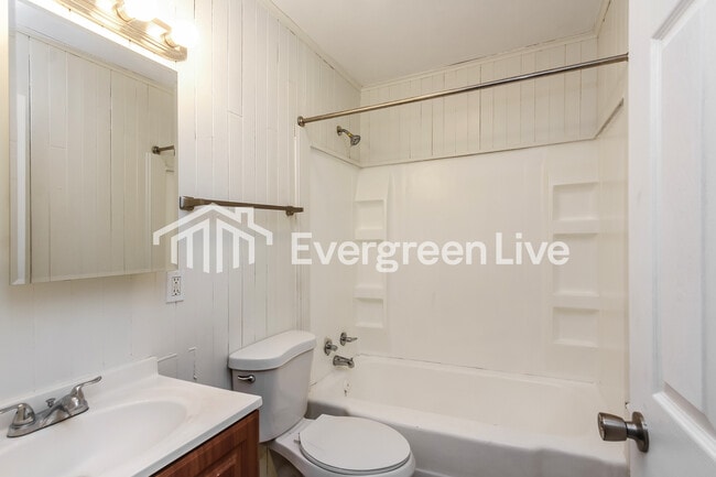 Building Photo - 225 Burke Ave