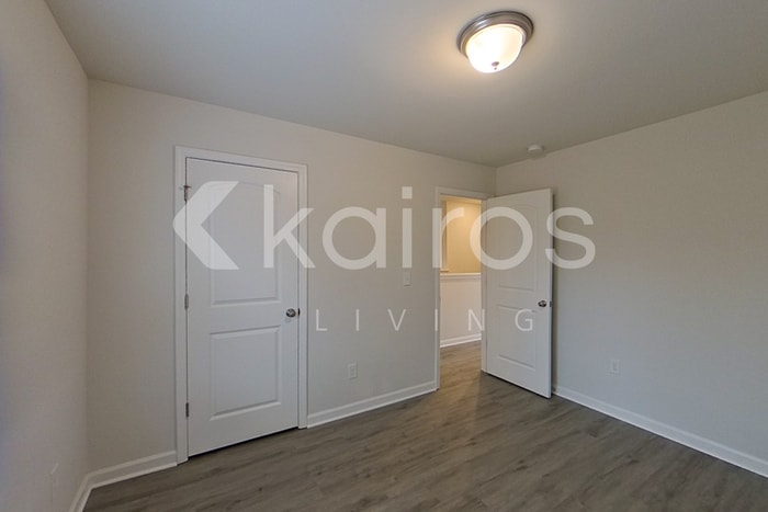 Building Photo - 228 Fox Chase Wy