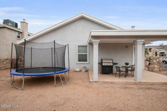 Building Photo - 12701 Tierra Monje Ln