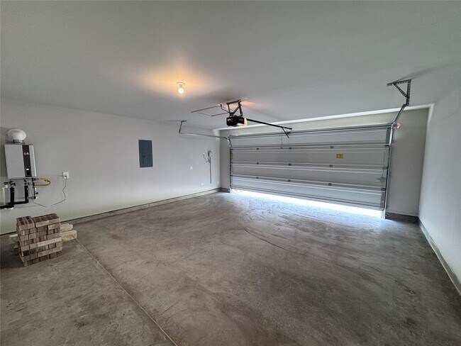 Building Photo - 6254 Brazos Trl Dr