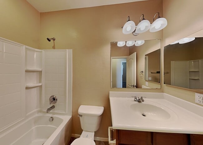 Building Photo - 6558 W Montebello Ave