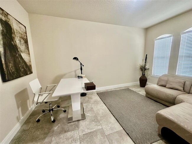 Building Photo - 15617 Marina Bay Dr