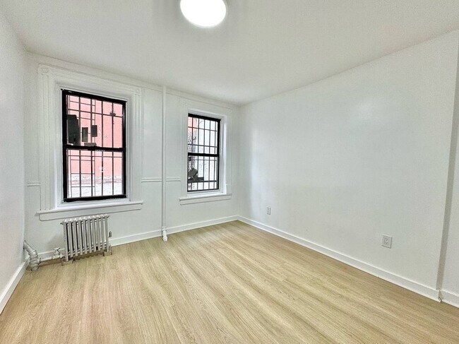 Building Photo - 5904 Avenue N