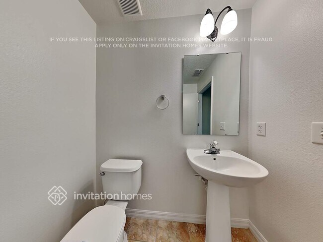 Building Photo - 5029 Gandross Ln