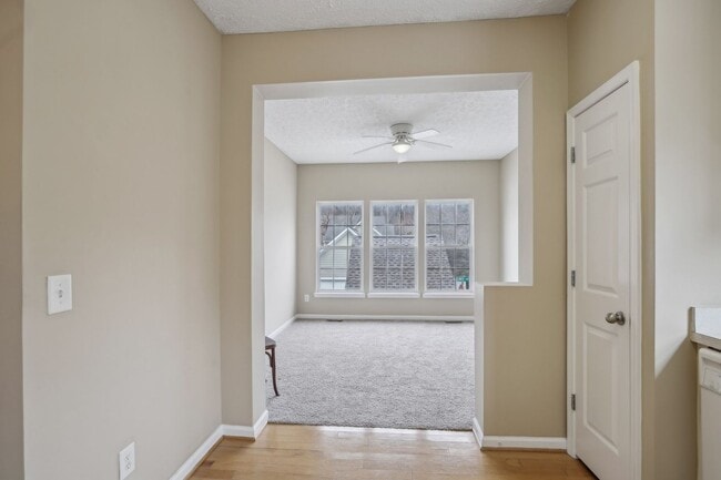 Building Photo - 7841 Heaton Way