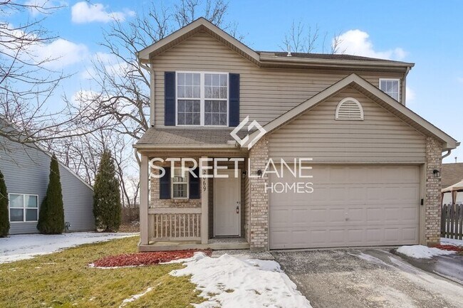 Primary Photo - Large 3 BR attractive home is ready for mo...