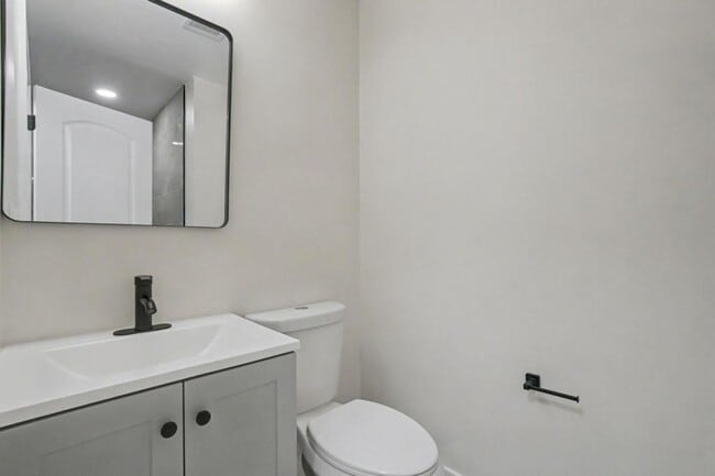 Building Photo - 83 Brookhaven Dr