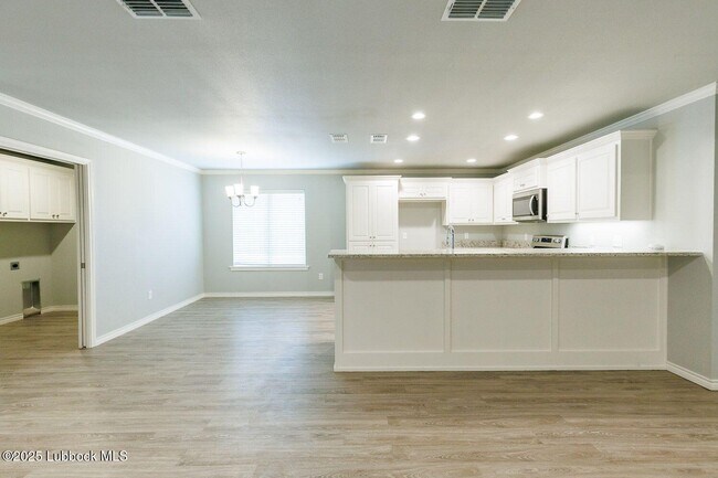 Building Photo - 7913 C R 5850