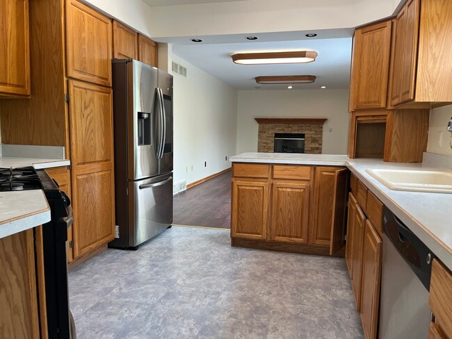 Building Photo - 5849 Oxbow Bend